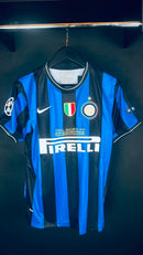 Camisa Retrô Inter de Milão Final Champions League 2010 Eto'o 9 - Tamanho M Pronta Entrega
