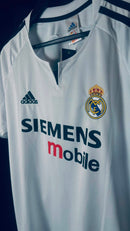 Camisa Retrô Real Madrid 2003/04 Ronaldo 9 - Tamanho M Pronta Entrega