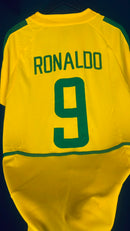 Camisa Retrô Brasil 2002 - Craque RONALDO FENÔMENO - Tamanho M