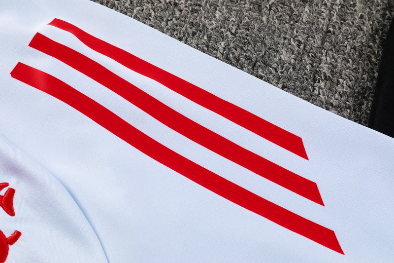 Conjunto Treino Internacional 25/26