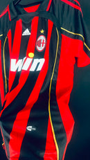 Camisa Retrô Milan 2006/07 Kaká 22 - Tamanho M Pronta Entrega