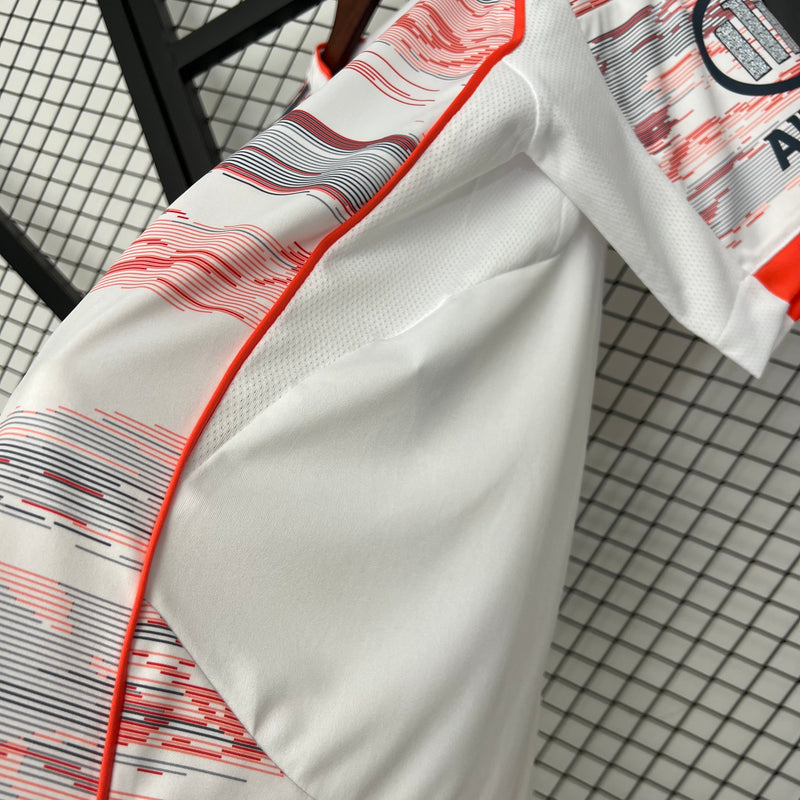 Camisa de futebol reserva masculina do Bayern de Munique 2025/26