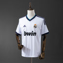 Compre a camisa Retrô Real Madrid 2012/13 Home Cristiano Ronaldo 7 premium. Modelo personalizado com frete grátis para todo o Brasil.