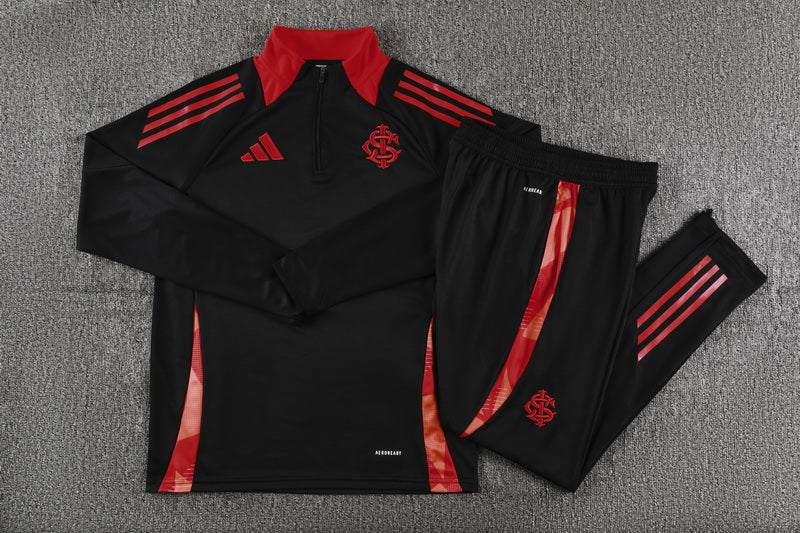 Conjunto Treino Internacional 25/26